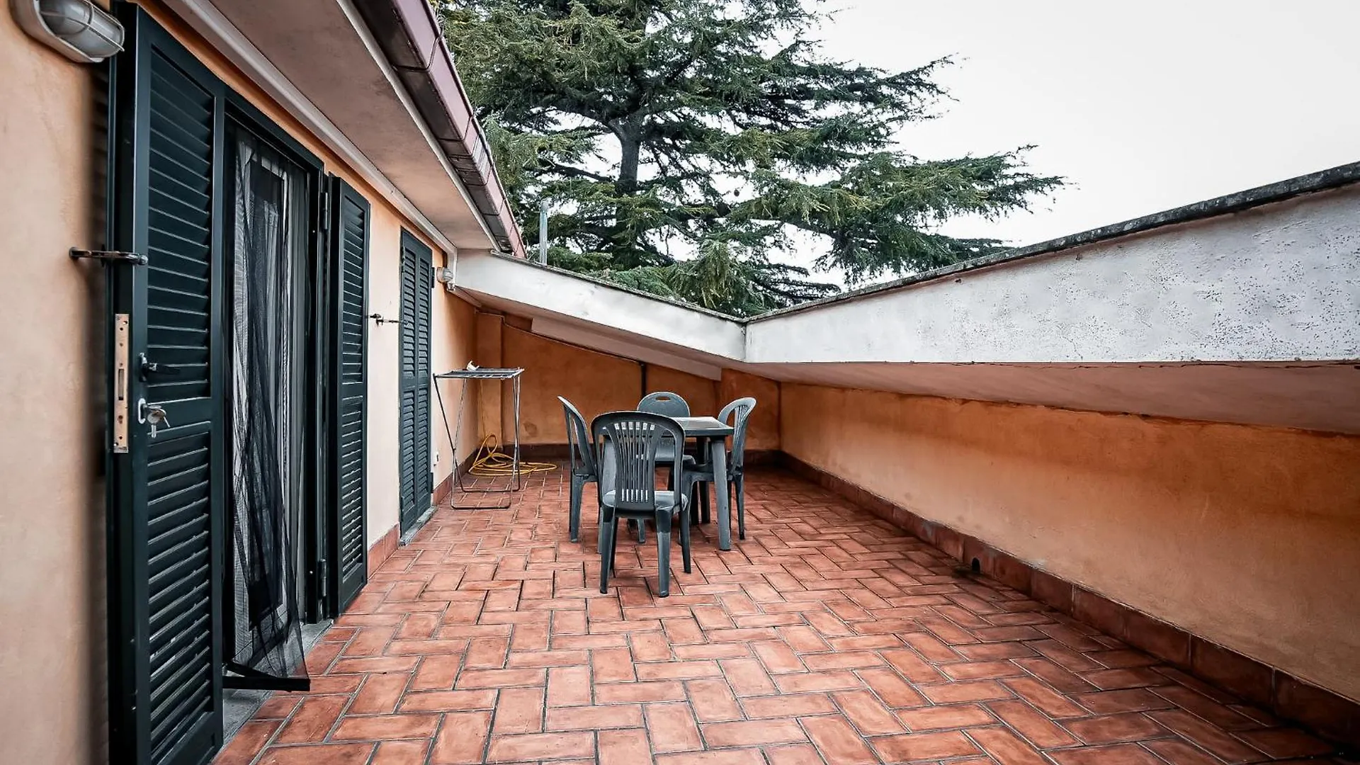 Casale Colle Dell'Asino Aparthotel Ciampino 0*,  Italy