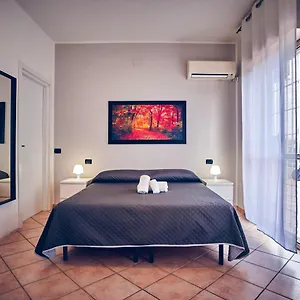 Affittacamere Travelershome 7metri, Ciampino